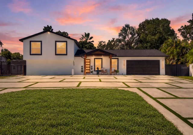 Photo 1 of Single family home for sale at 13824 Cherry Brk Ln, Tampa, FL 33618 | MLS# TB8560441 | Listing updated on 2026-10-26