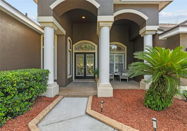 Photo 4 of Single family home for sale at 19614 Eagle Crst Dr, Lutz, FL 33549 | MLS# TB8560445 | Listing updated on 2026-10-23