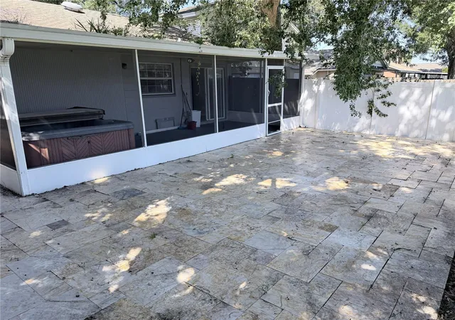 Photo 4 of Single family home for sale at 10309 Parkcrest Dr, Tampa, FL 33624 | MLS# S5159981 | Listing updated on 2026-10-24