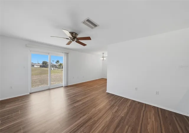 Photo 4 of Single family home for sale at 60 Rotonda Cir, Rotonda West, FL 33947 | MLS# D6149302 | Listing updated on 2026-10-30