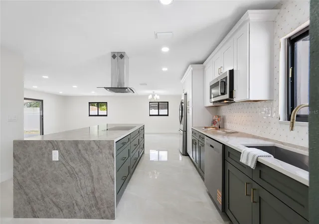 Photo 3 of Single family home for sale at 4707 W Paul Ave, Tampa, FL 33611 | MLS# TB8560459 | Listing updated on 2026-10-22