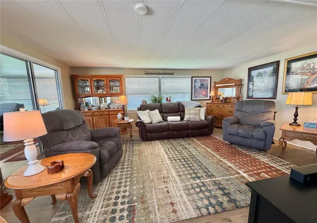 Photo 2 of Manufactured home for sale at 131 Bougainvillea Dr, Leesburg, FL 34748 | MLS# G5119353 | Listing updated on 2026-10-22