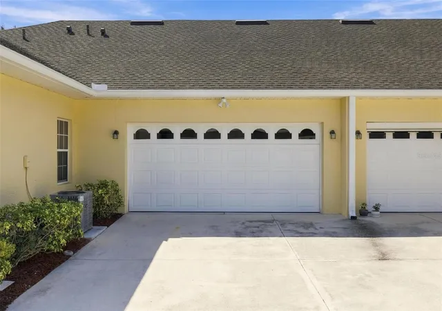 Photo 4 of Single family home for sale at 1284 Green Oak Trl, Port Charlotte, FL 33948 | MLS# C7532329 | Listing updated on 2026-10-23