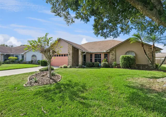 Photo 1 of Single family home for sale at 1512 Reade Cir, St Cloud, FL 34772 | MLS# O6451821 | Listing updated on 2026-10-23