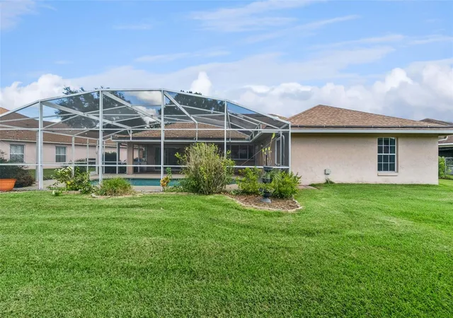 Photo 3 of Single family home for sale at 1512 Reade Cir, St Cloud, FL 34772 | MLS# O6451821 | Listing updated on 2026-10-23