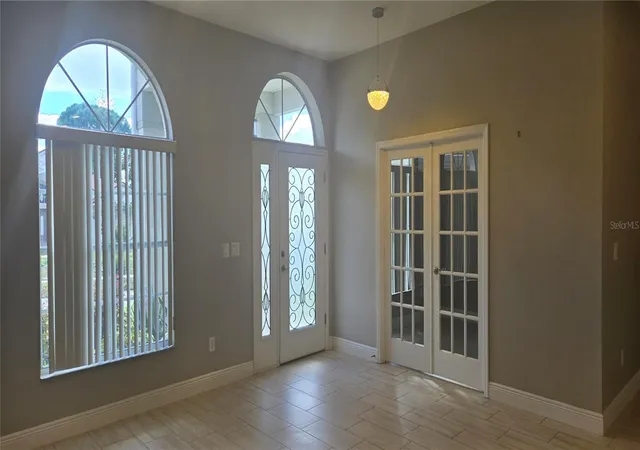 Photo 4 of Single family home for sale at 1527 High Grv Way, Orlando, FL 32818 | MLS# O6451828 | Listing updated on 2026-10-22