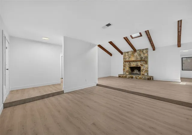 Photo 3 of Single family home for sale at 326 Coble Dr, Longwood, FL 32779 | MLS# O6451831 | Listing updated on 2026-10-23