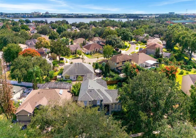 Photo 2 of Single family home for sale at 8426 Diamond Cvs Cir, Orlando, FL 32836 | MLS# O6451847 | Listing updated on 2026-10-26