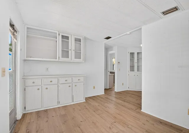 Photo 2 of Manufactured home for sale at 60 4th Street, Bradenton, FL 34210 | MLS# A4710458 | Listing updated on 2026-10-23