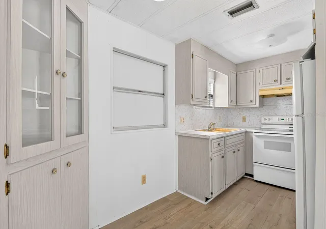 Photo 3 of Manufactured home for sale at 60 4th Street, Bradenton, FL 34210 | MLS# A4710458 | Listing updated on 2026-10-23