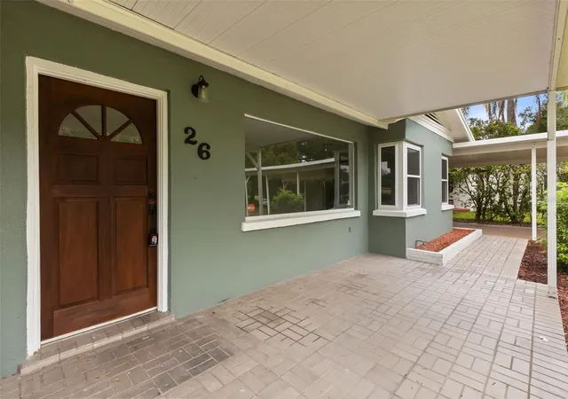 Photo 3 of Single family home for sale at 26 Backspin Ln, Orlando, FL 32804 | MLS# O6451850 | Listing updated on 2026-10-22