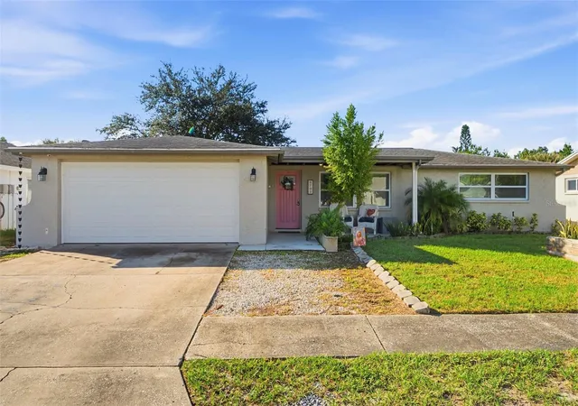 Photo 1 of Single family home for sale at 6703 Ranchwood Loop, New Port Richey, FL 34653 | MLS# W7890535 | Listing updated on 2026-10-23
