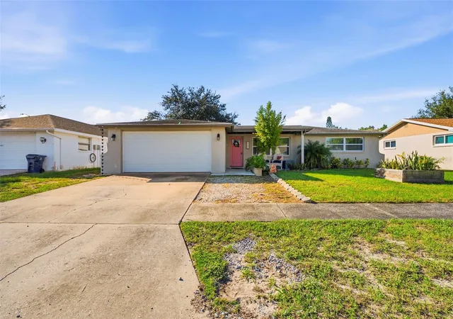 Photo 2 of Single family home for sale at 6703 Ranchwood Loop, New Port Richey, FL 34653 | MLS# W7890535 | Listing updated on 2026-10-23