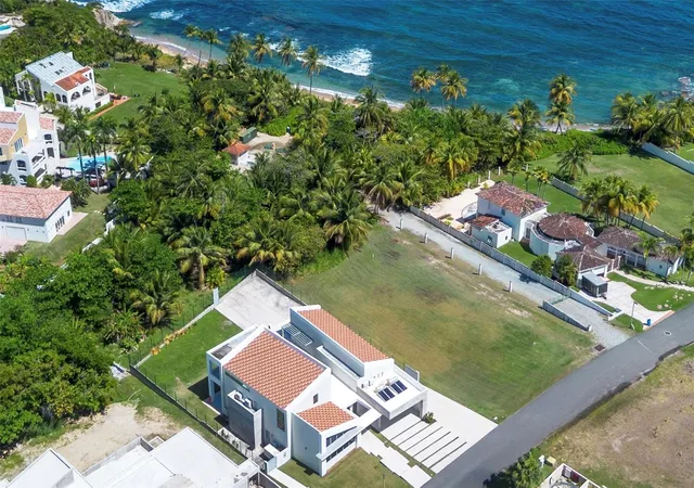 Single family home for sale at 13 Hoon Shell Rd | Surfside, HUMACAO, PR 00791 | MLS# PR9125172