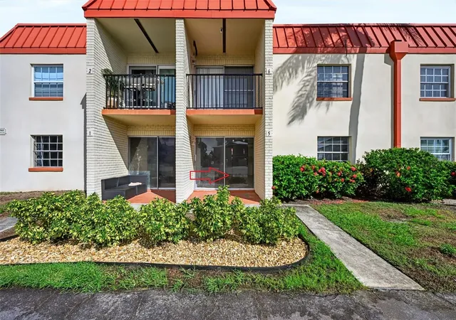 Condo for sale at 10365 Paradise Blvd #9, TREASURE ISLAND, FL 33706 | MLS# TB8560487