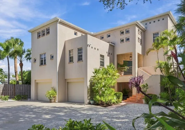 Photo 1 of Single family home for sale at 181 Damfino St, Boca Grande, FL 33921 | MLS# D6149303 | Listing updated on 2026-10-30