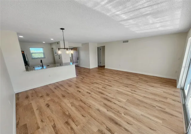 Photo 3 of Condo for sale at 3620 Ironwood Cir #404O, Bradenton, FL 34209 | MLS# A4710467 | Listing updated on 2026-10-23