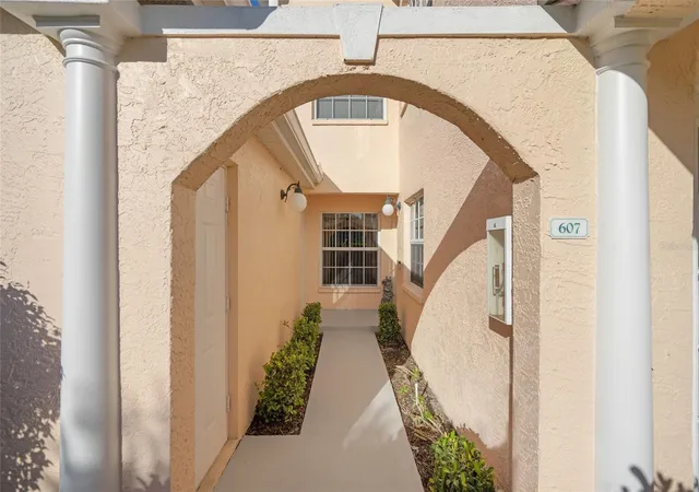 Photo 3 of Condo for sale at 607 Gondola Park Dr #607, Venice, FL 34292 | MLS# N6146307 | Listing updated on 2026-10-23