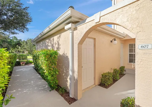 Photo 3 of Condo for sale at 607 Gondola Park Dr #607, Venice, FL 34292 | MLS# N6146307 | Listing updated on 2026-10-23