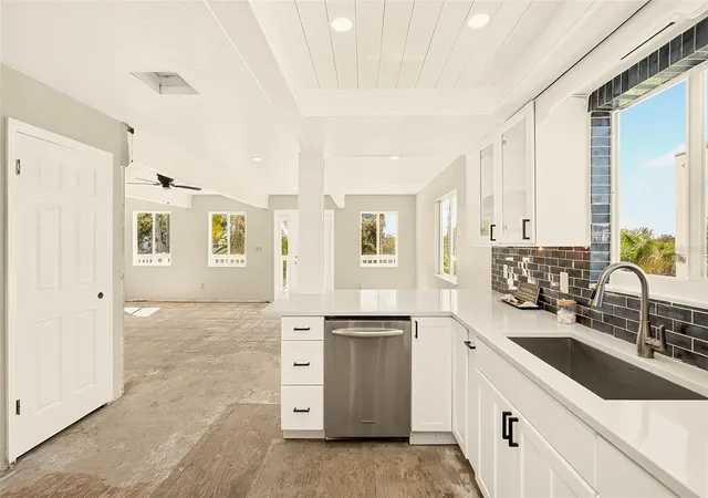 Photo 2 of Single family home for sale at 7400 140th Street, Seminole, FL 33776 | MLS# TB8560505 | Listing updated on 2026-10-23
