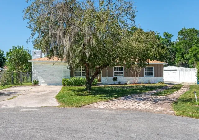 Photo 1 of Single family home for sale at 525 S Tangerine Ct, Eagle Lake, FL 33839 | MLS# L4965962 | Listing updated on 2026-10-28
