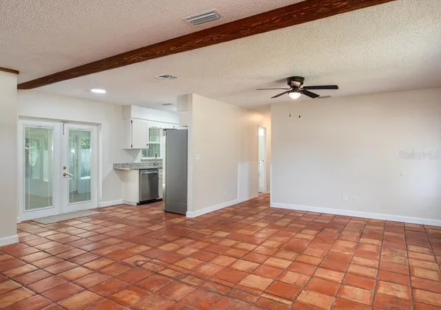 Photo 3 of Single family home for sale at 525 S Tangerine Ct, Eagle Lake, FL 33839 | MLS# L4965962 | Listing updated on 2026-10-28
