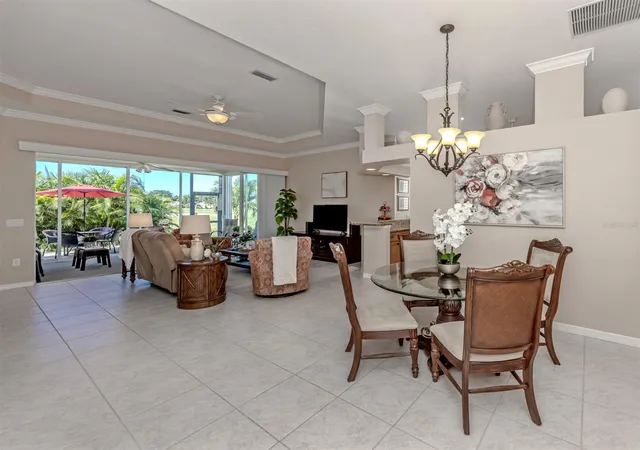 Photo 3 of Single family home for sale at 637 Misty Pine Dr, Venice, FL 34292 | MLS# N6146309 | Listing updated on 2026-10-30