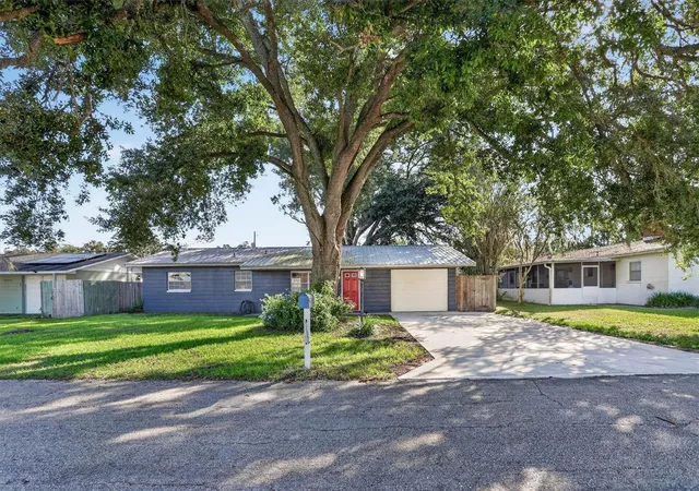 Photo 1 of Single family home for sale at 5848 Cypress St, Zephyrhills, FL 33542 | MLS# TB8560514 | Listing updated on 2026-10-23