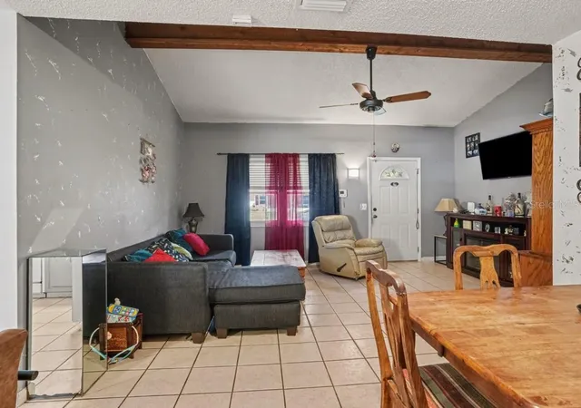 Photo 4 of Single family home for sale at 6313 Sweetwater Dr E, Lakeland, FL 33811 | MLS# A4710475 | Listing updated on 2026-10-28
