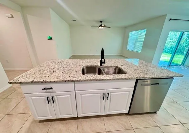 Photo 4 of Single family home for sale at 505 Lady Irelyn Ct, Deland, FL 32724 | MLS# TB8560517 | Listing updated on 2026-10-22