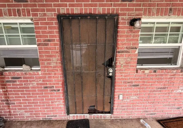 Photo 2 of Single family home for sale at 2086 Martin Luther King Jr Blvd, Bartow, FL 33830 | MLS# A4710476 | Listing updated on 2026-10-23