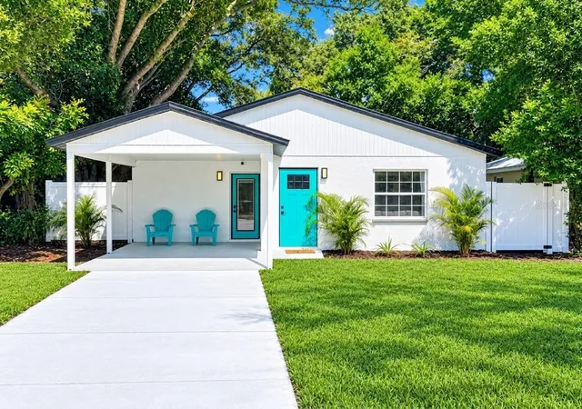 Single family home for sale at 4527 13th Avenue S, Saint Petersburg, FL 33711 | MLS# O6451889