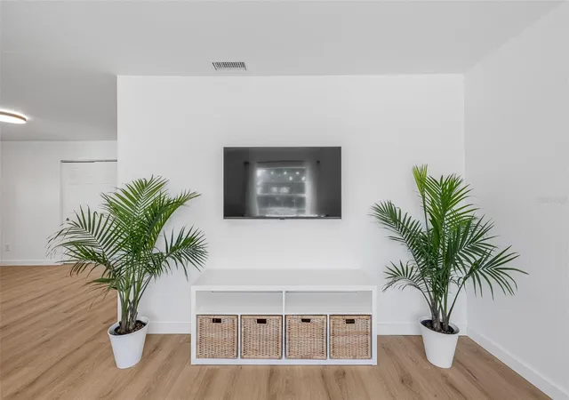Photo 3 of Single family home for sale at 4527 13th Avenue S, Saint Petersburg, FL 33711 | MLS# O6451889 | Listing updated on 2026-10-23