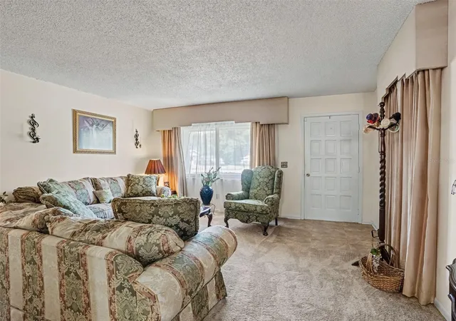 Photo 4 of Single family home for sale at 1208 Pleasant Pl, Lakeland, FL 33801 | MLS# TB8560526 | Listing updated on 2026-10-29