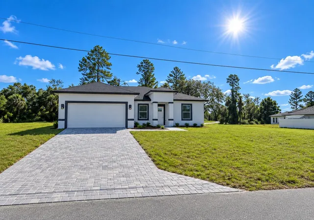 Photo 1 of Single family home for sale at 2827 SW 161st Loop, Ocala, FL 34473 | MLS# O6451896 | Listing updated on 2026-10-23