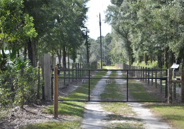 Photo 3 of Single family home for sale at 560 NW 117th Court, Ocala, FL 34482 | MLS# G5119369 | Listing updated on 2026-10-26