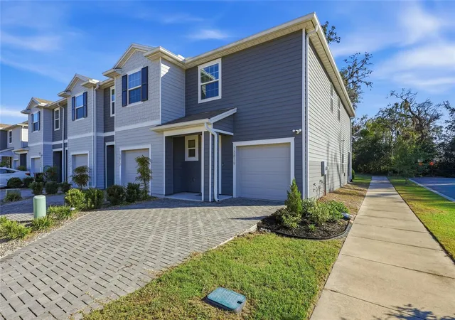 Photo 1 of Townhouse for sale at 13819 NW 9th Road, Newberry, FL 32669 | MLS# GC544370 | Listing updated on 2026-10-29