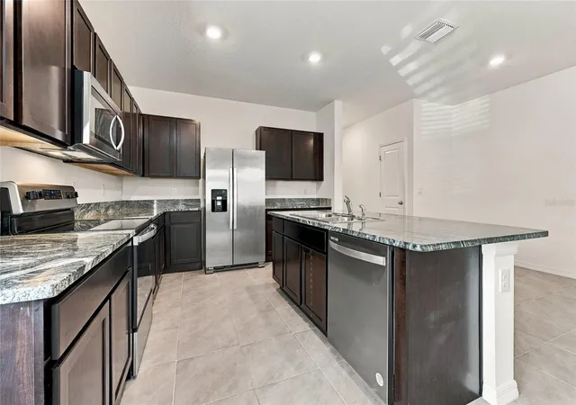 Photo 3 of Townhouse for sale at 13819 NW 9th Road, Newberry, FL 32669 | MLS# GC544370 | Listing updated on 2026-10-29