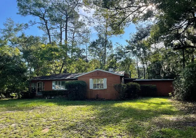 Single family home for sale at 1305 NE 7th Terrace, GAINESVILLE, FL 32601 | MLS# GC544371