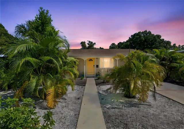 Photo 1 of Single family home for sale at 2326 44th Street S, Saint Petersburg, FL 33711 | MLS# TB8560542 | Listing updated on 2026-10-24