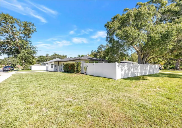 Photo 3 of Single family home for sale at 5331 98th Way N, Saint Petersburg, FL 33708 | MLS# TB8560545 | Listing updated on 2026-10-22
