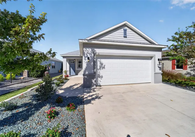 Photo 2 of Single family home for sale at 7820 SW 89th Circle, Ocala, FL 34481 | MLS# OM734500 | Listing updated on 2026-10-30