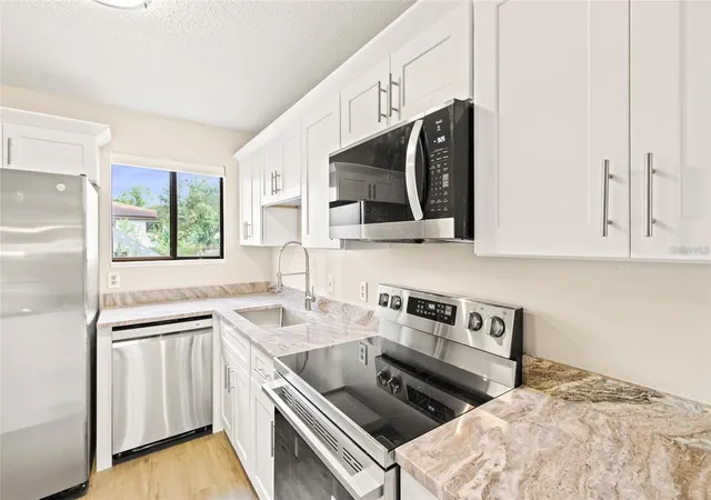Photo 4 of Condo for sale at 6033 34th Street W #83, Bradenton, FL 34210 | MLS# A4710489 | Listing updated on 2026-10-23