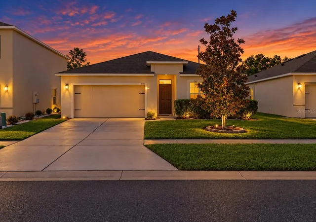 Single family home for sale at 3132 Country Clb Cir, WINTER HAVEN, FL 33881 | MLS# O6451911