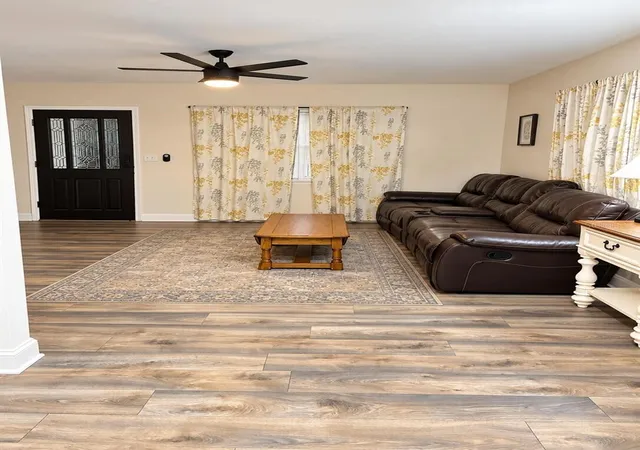 Photo 11 of Single family home for sale at 224 Inverness Ave, TEMPLE TERRACE, FL 33617 | MLS# O6451912 | Listing updated on 2026-10-28