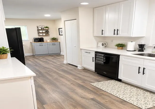 Photo 2 of Single family home for sale at 224 Inverness Ave, TEMPLE TERRACE, FL 33617 | MLS# O6451912 | Listing updated on 2026-10-28