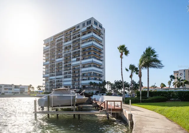 Photo 2 of Condo for sale at 7300 Sun Is Dr S #1501, South Pasadena, FL 33707 | MLS# TB8560568 | Listing updated on 2026-10-23