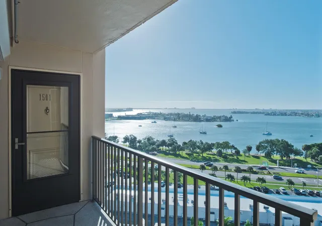 Photo 3 of Condo for sale at 7300 Sun Is Dr S #1501, South Pasadena, FL 33707 | MLS# TB8560568 | Listing updated on 2026-10-23