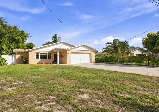 Photo 3 of Single family home for sale at 3445 35th Street N, Saint Petersburg, FL 33713 | MLS# TB8560570 | Listing updated on 2026-10-23