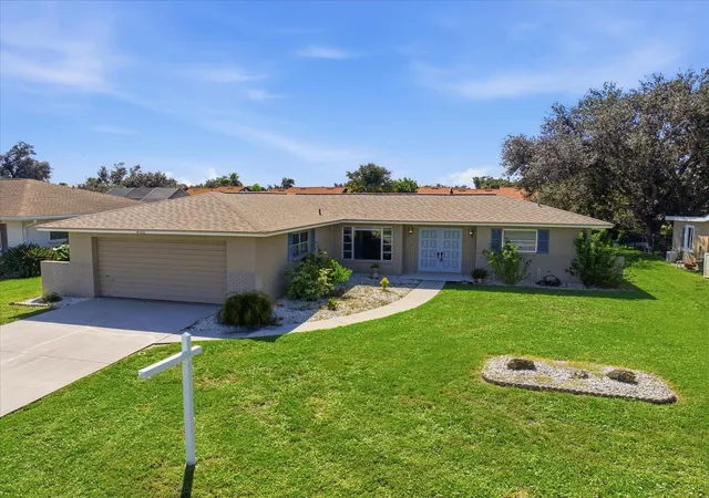 Photo 1 of Single family home for sale at 832 S Gondola Dr, Venice, FL 34293 | MLS# N6146310 | Listing updated on 2026-10-29